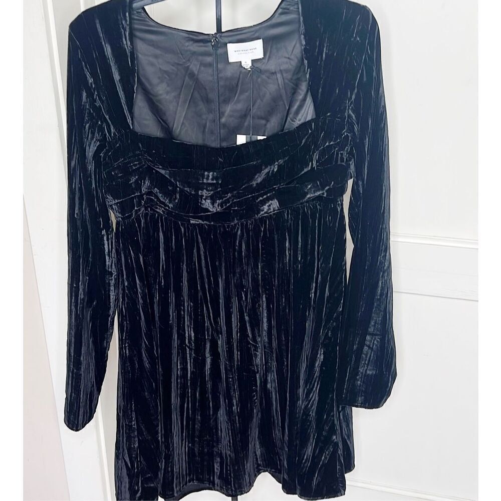 Who What Wear Melissa Baby Doll Dress Black Velvet NWT Size Medium